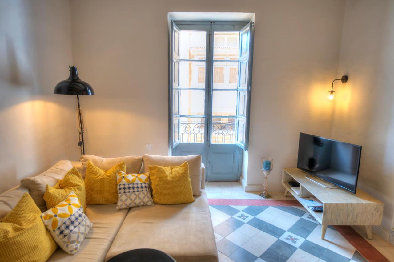 Charming & Traditional Flat In City Center Esch1-2 Valletta Exterior foto