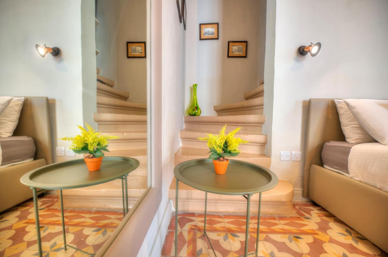 Charming & Traditional Flat In City Center Esch1-2 Valletta Exterior foto