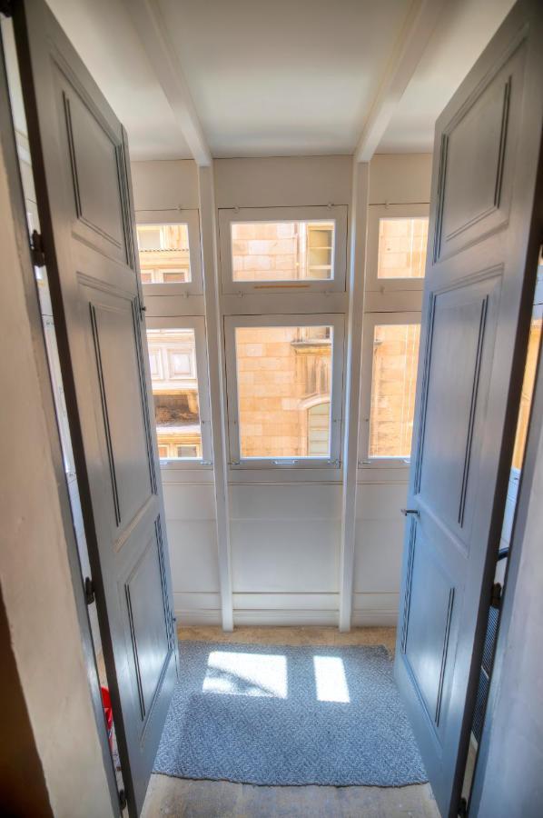 Charming & Traditional Flat In City Center Esch1-2 Valletta Exterior foto